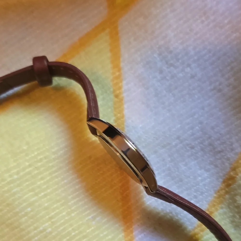 NIB- Montreux Vintage Elegant Brown Leather Strap Watch FedEx Branded